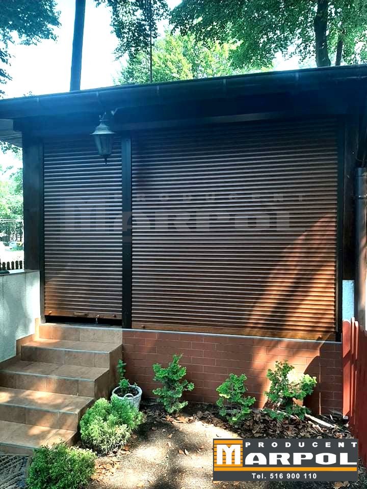 zabudowa tarasu roletami zewnętrznymi