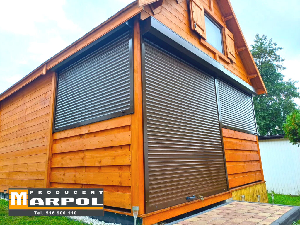 realizacja zabudowy tarasu domku drewnianego Powidz