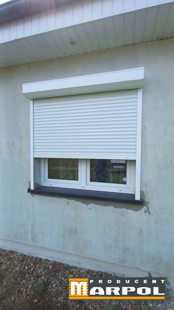 roleta namurowa biała 2