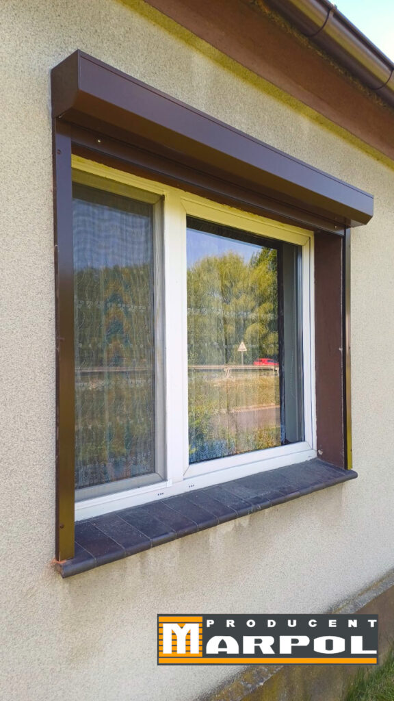 rolety na murowe jasny brąz