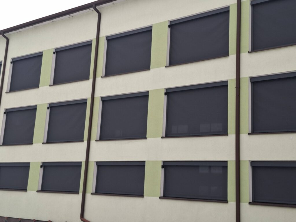 realizacja inwestycji rolety screen zip